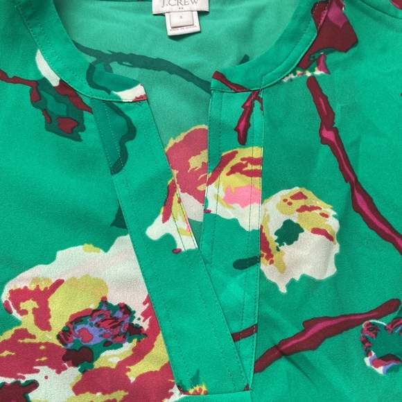 JCrew size 2 short sleeve blouse - Picture 3 of 4